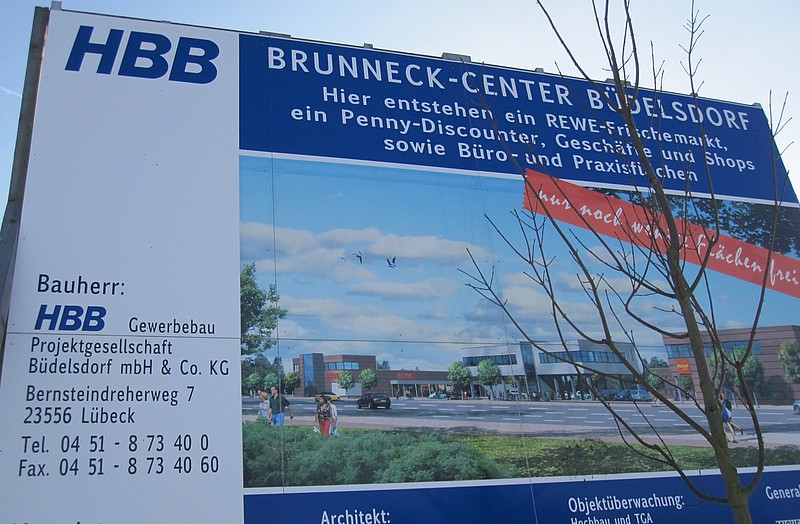 Büdelsdorf, Einzelhandel Brunneck Center Bild 1